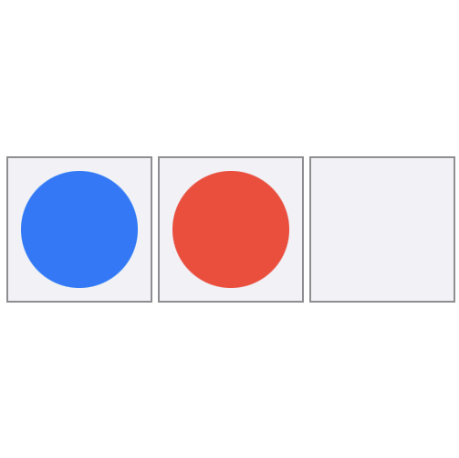 Drei Quadrate nebeneinander. Im linken sieht man ein blaues Plättchen, im mittleren ein rotes. Das rechte Quadrat ist leer.